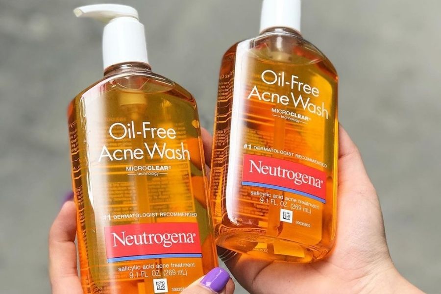 Sữa rửa mặt Neutrogena Oil Free Acne Wash dành cho da dầu mụn