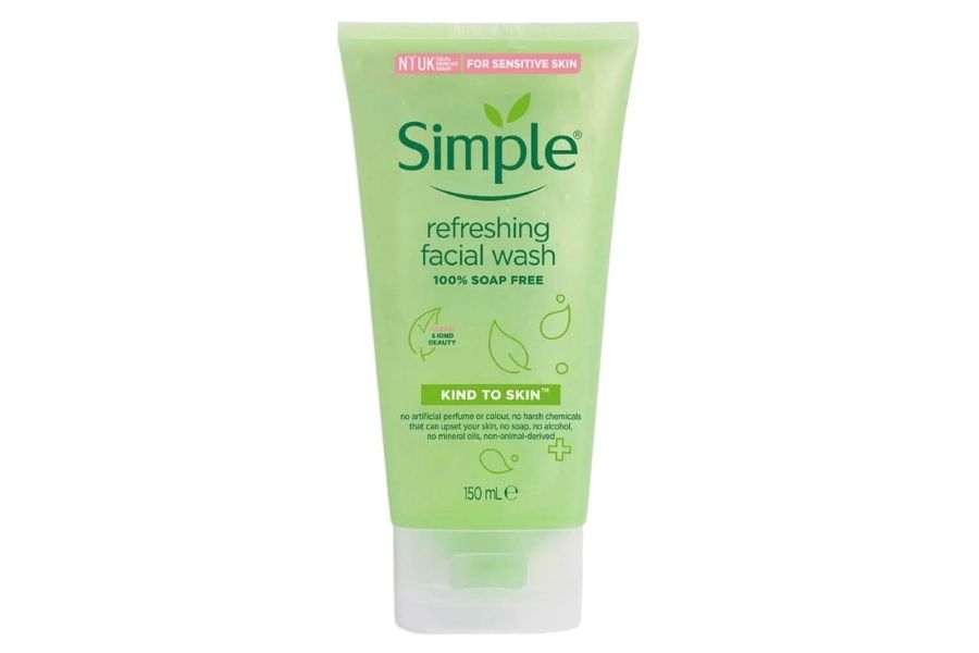 Sữa rửa mặt Simple Kind To Skin Refreshing Facial Wash giá bao nhiêu