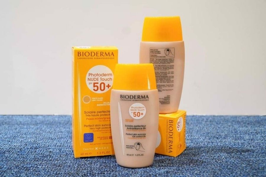 Kem chống nắng Bioderma Photoderm Nude Touch SPF50+ 