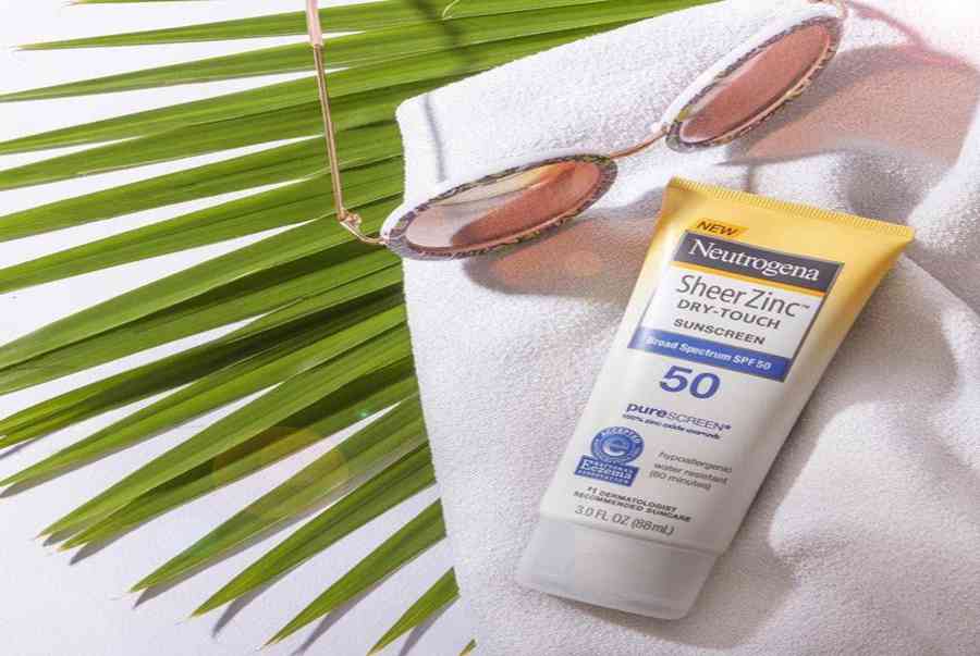 kem chong nang cho ba bau neutrogena sheer zinc dry touch sunscreen